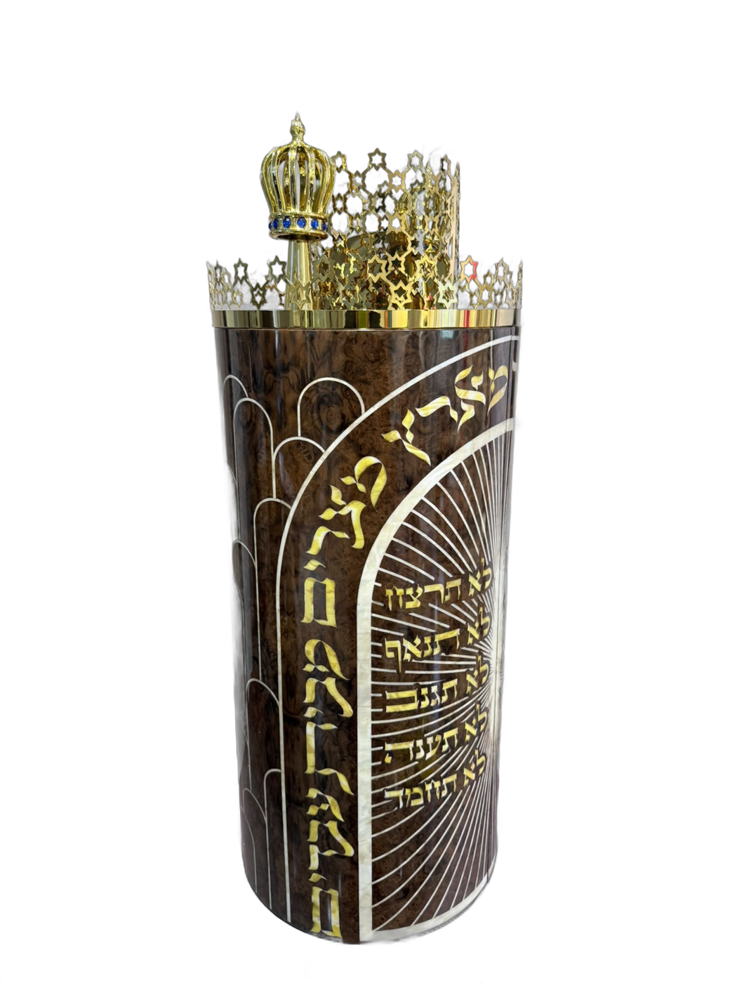 תיק חום בעיטור לוחות הברית — צילום 1